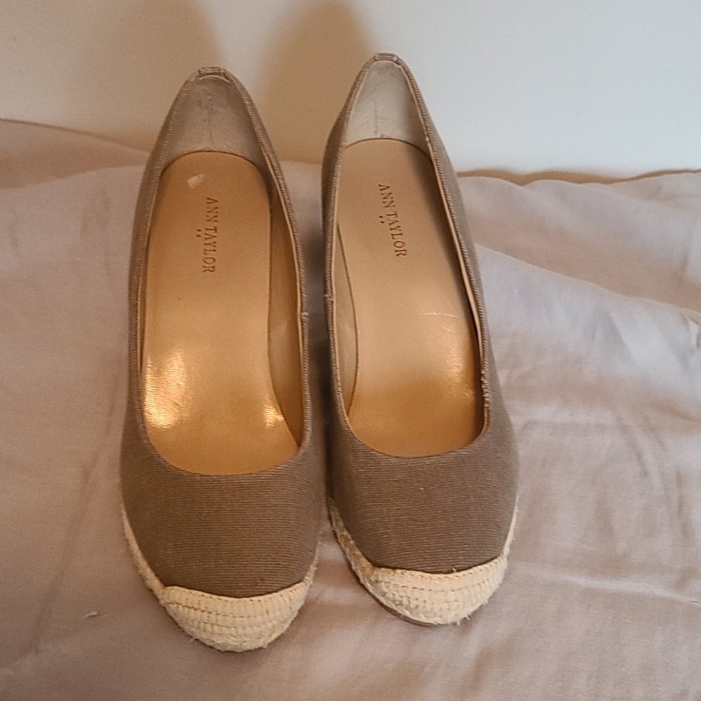 Ann Taylor shoes